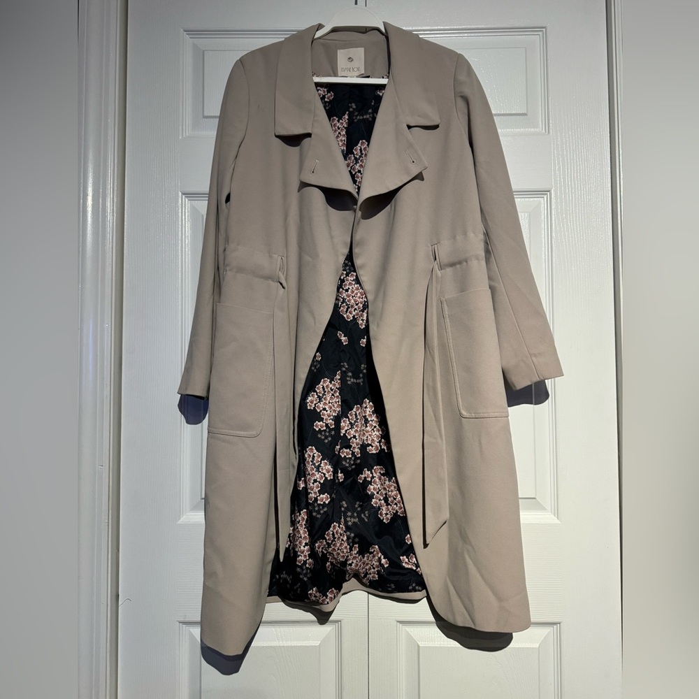 Eliane Rose trench coat, good condition!